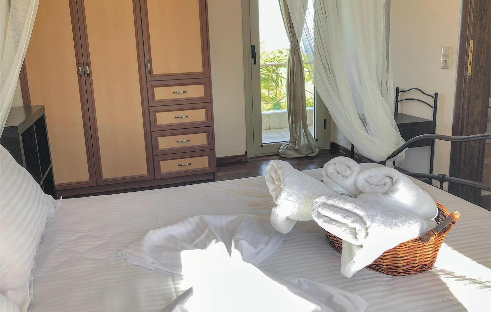 Amazing Home In Koroni With Wifi Dış mekan fotoğraf